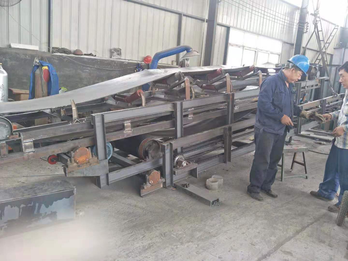 伸縮皮帶機(jī)